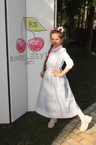 Дитяча сукня-сорочка смугаста з принтом трояндочки фото