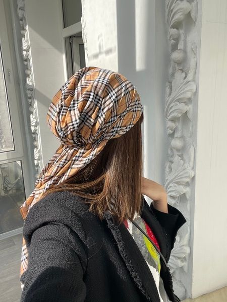 Бандана с имитацией платка принт в стиле Burberry с небольшим дефектом фото