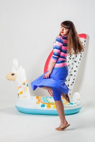 Купальний костюм комбілегінси та кофтинка з вшитим топом з чашечками принт рожево-сині смужки фото