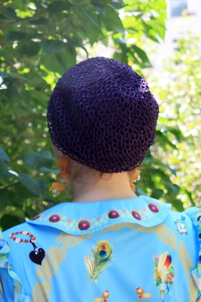 Шапочка Ніті з плетеною сіткою ручної роботи фіолетова на бузковій основі (форма Міні) фото